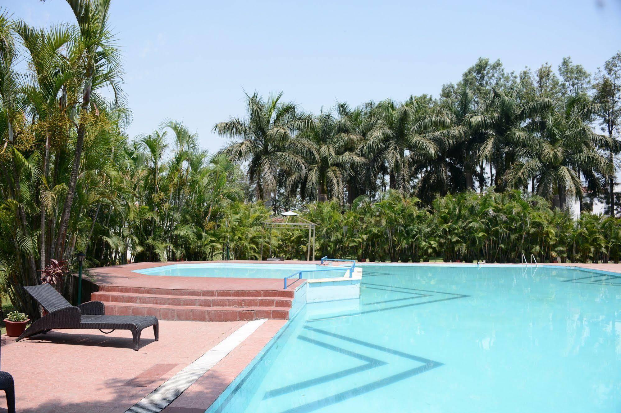 Naturoville Ayurvedic And Yoga Retreat Rishīkesh Exterior foto