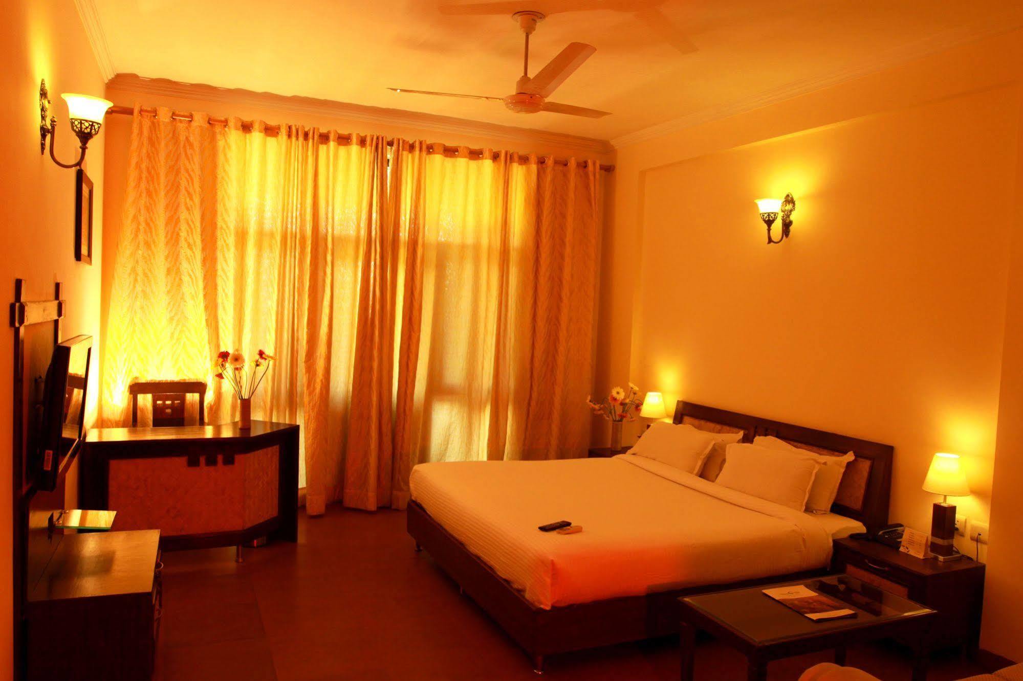 Naturoville Ayurvedic And Yoga Retreat Rishīkesh Exterior foto